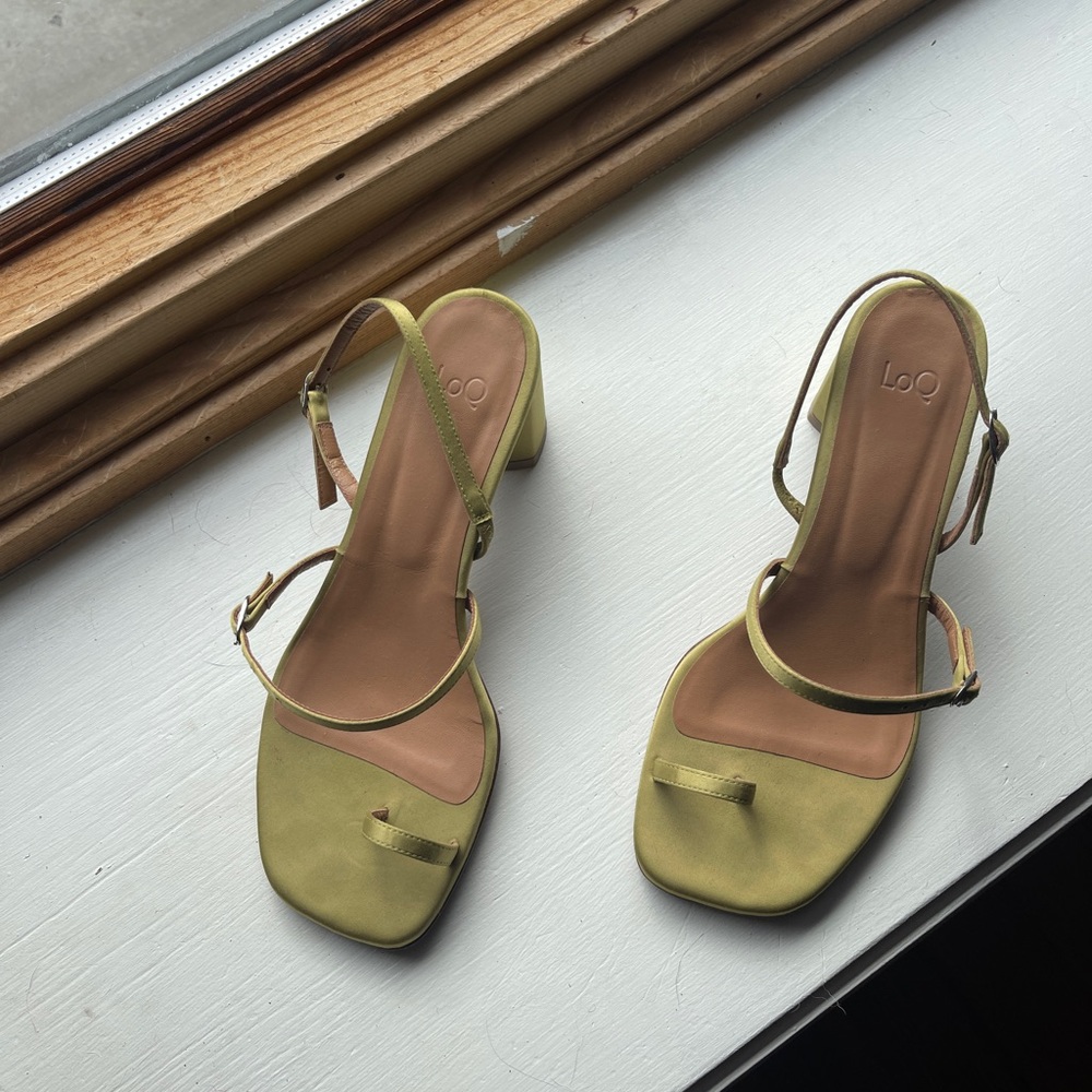 Loq strappy sandals